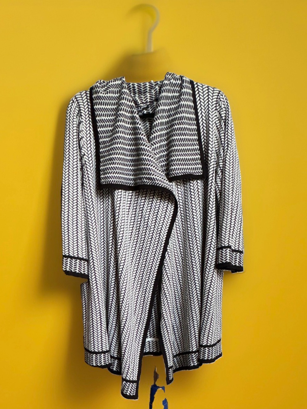 Cable & Gauge Women's Plus 2X Black White Herringbone Open Front Long Jacket